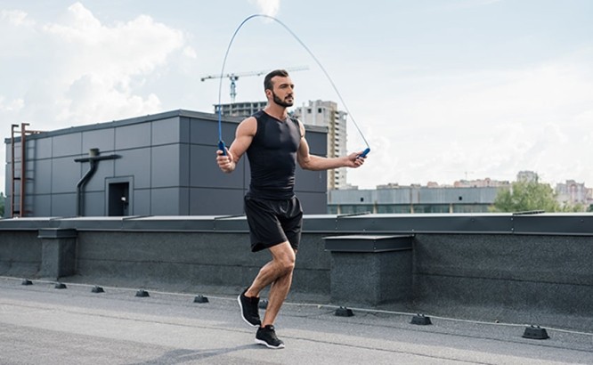 MA ROUTINE CORDE À SAUTER INTENSE - CARDIO 15 MIN 