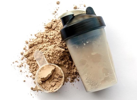 whey chocolat et son shaker